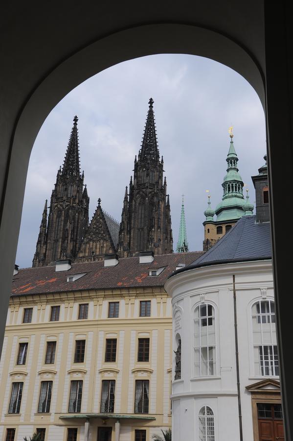 Karlova Apartment Praha Bagian luar foto